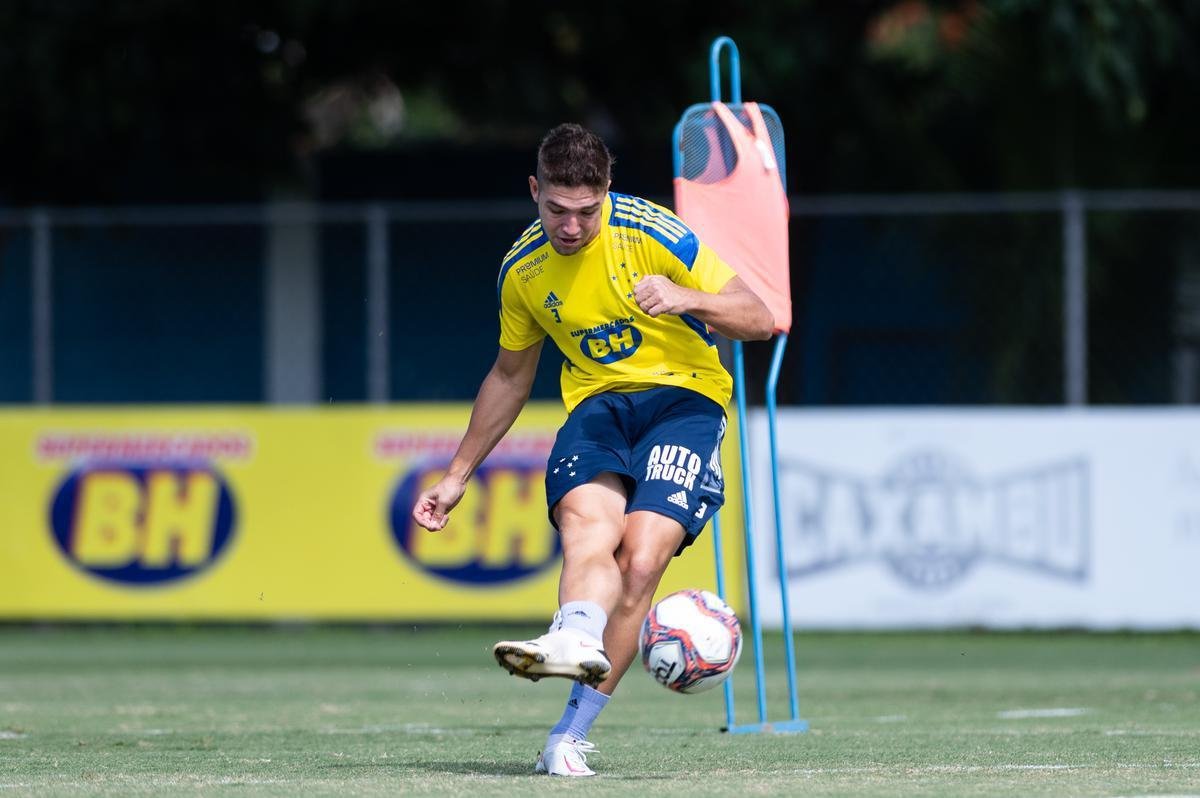 Cruzeiro precisa vencer o Amrica por dois gols de diferena para ir  final do Mineiro 