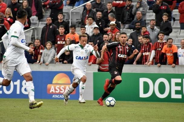 Fotos da partida na Arena da Baixada, pela 28ª rodada do Campeonato Brasileiro