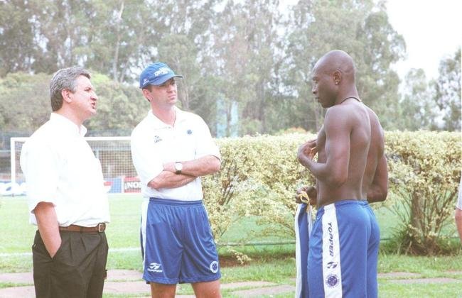 Fotos da passagem do jogador Rinc�n pelo Cruzeiro, em 2001.  Ele faleceu aos 55 anos nesta quarta-feira (13/4/2022), ap�s sofrer acidente automobil�stico em Cali, na Col�mbia, no dia 11.