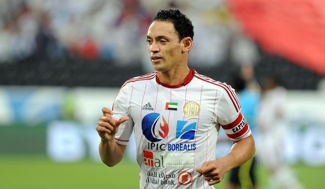 Pelo Al Jazira, Ricardo Oliveira marcou sete gols em partidas contra o Al Sharjah, dos Emirados rabes.