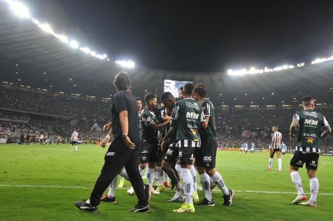 Fotos do jogo entre Atltico e Grmio, no Mineiro, em BH, pela 19 rodada do Campeonato Brasileiro