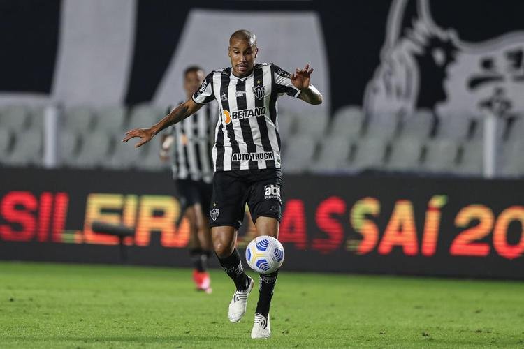 Fotos do jogo entre Santos e Atlético, na Vila Belmiro, em Santos, pela sétima rodada do Campeonato Brasileiro de 2021