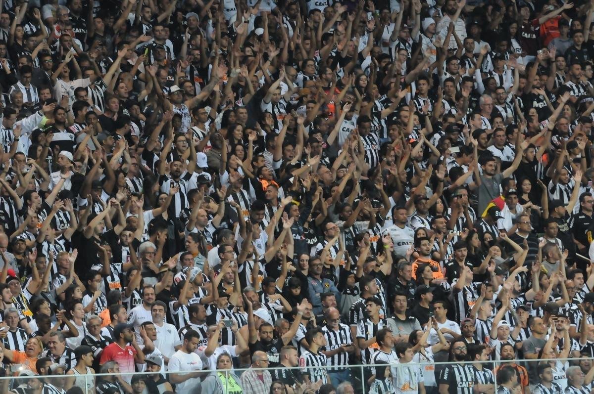 Fotos do jogo entre Atltico e La Equidad, no Independncia, pelas quartas de final da Sul-Americana