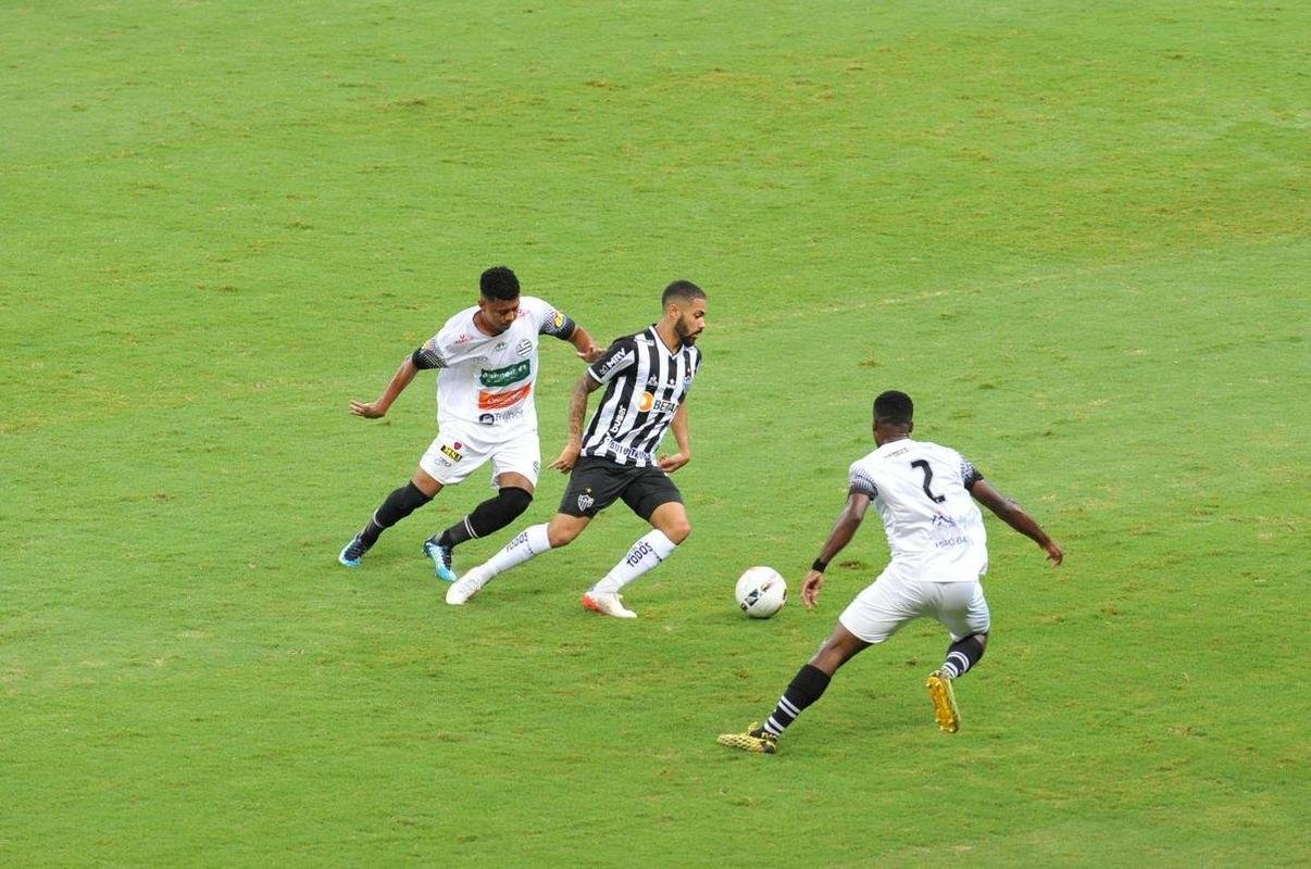 O Atltico recebeu o Athletic nesta tera-feira (15), no Mineiro, em Belo Horizonte. A partida, vlida pela 7 rodada do Campeonato Mineiro de 2022, marcou o centsimo jogo do goleiro Everson com a camisa do Galo.
