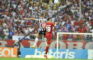 Fotos do jogo entre Bahia e Atltico, na Fonte Nova, em Salvador, pela 32 rodada do Campeonato Brasileiro