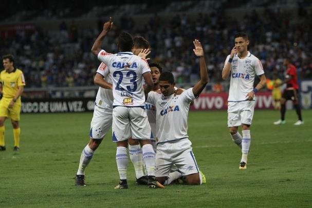 Imagens da partida entre Cruzeiro e Sport, duelo vlido pela 21 rodada da Srie A do Campeonato Brasileiro