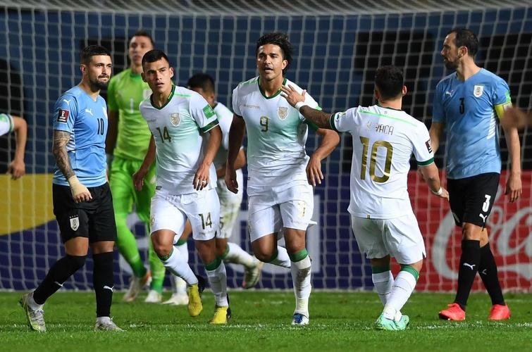 Marcelo Moreno marca dos goles en la derrota de Paul