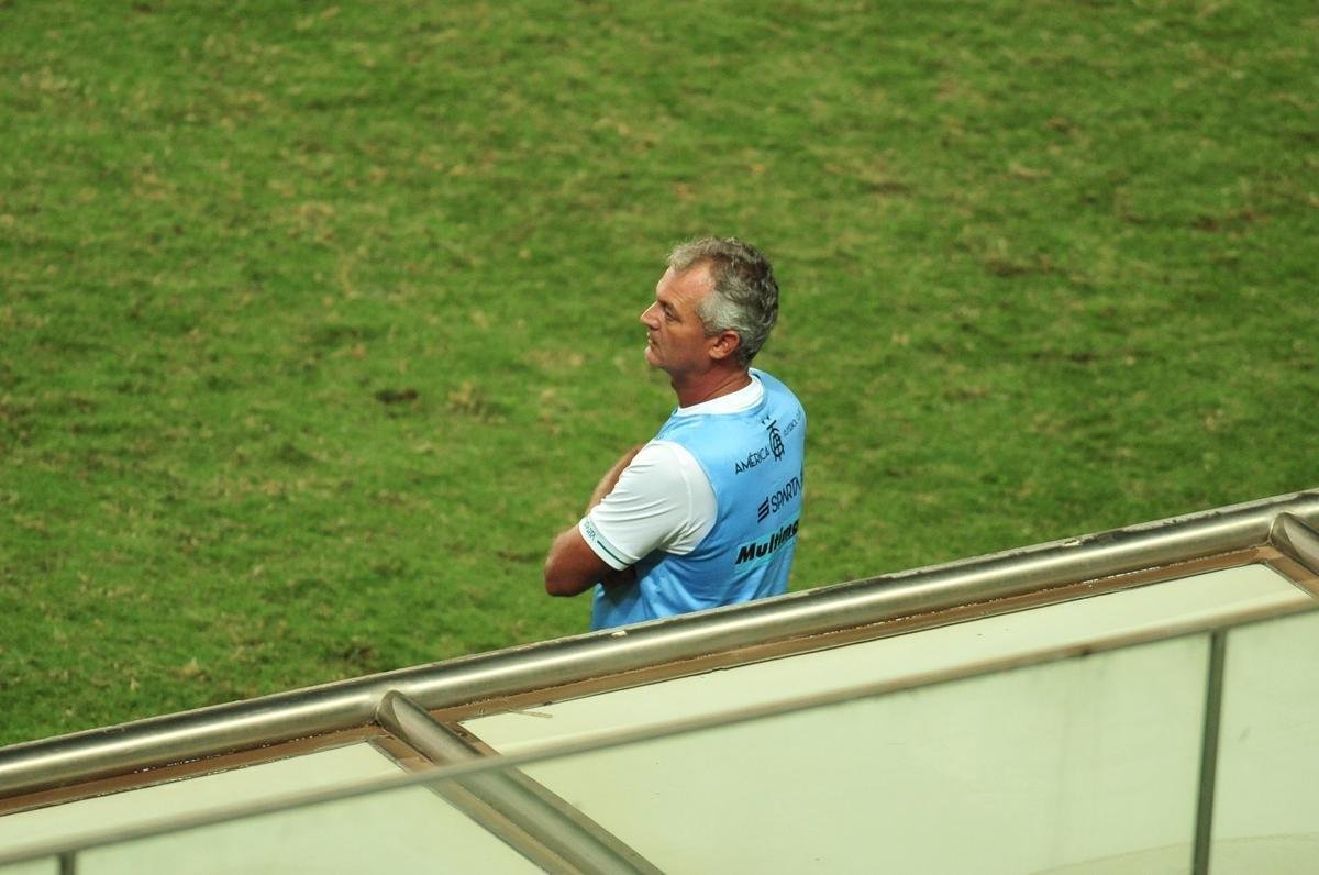 Amrica e Botafogo-SP se enfrentaram no Independncia, pela 35 rodada da Srie B