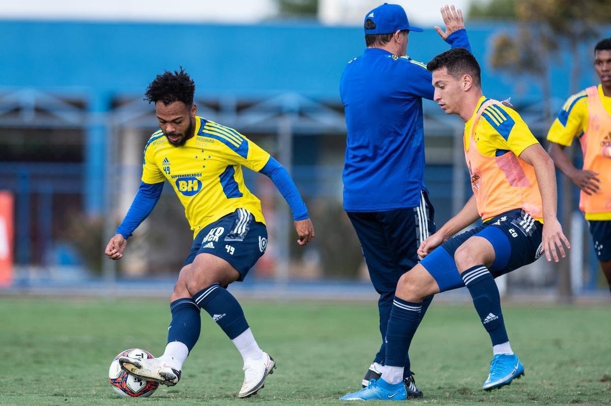 Fotos do treino do Cruzeiro desta segunda-feira (9/8)