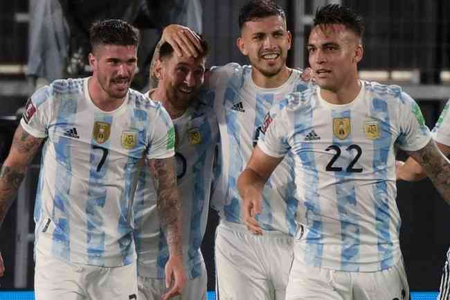 Messi brilhou em vitria argentina sobre Uruguai 