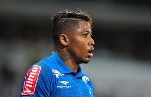 Marinho (2015) - um dos principais jogadores do Brasil na atualidade, o atacante chegou ao Cruzeiro como pedido do ento tcnico Valderlei Luxemburgo. Apesar disso, no teve passagem destacada pelo Cruzeiro. Entre sua estreia e a despedida, foram apenas trs meses: 4 de julho a 14 de outubro. Marinho participou de 12 jogos (quatro como reserva) e marcou um gol.