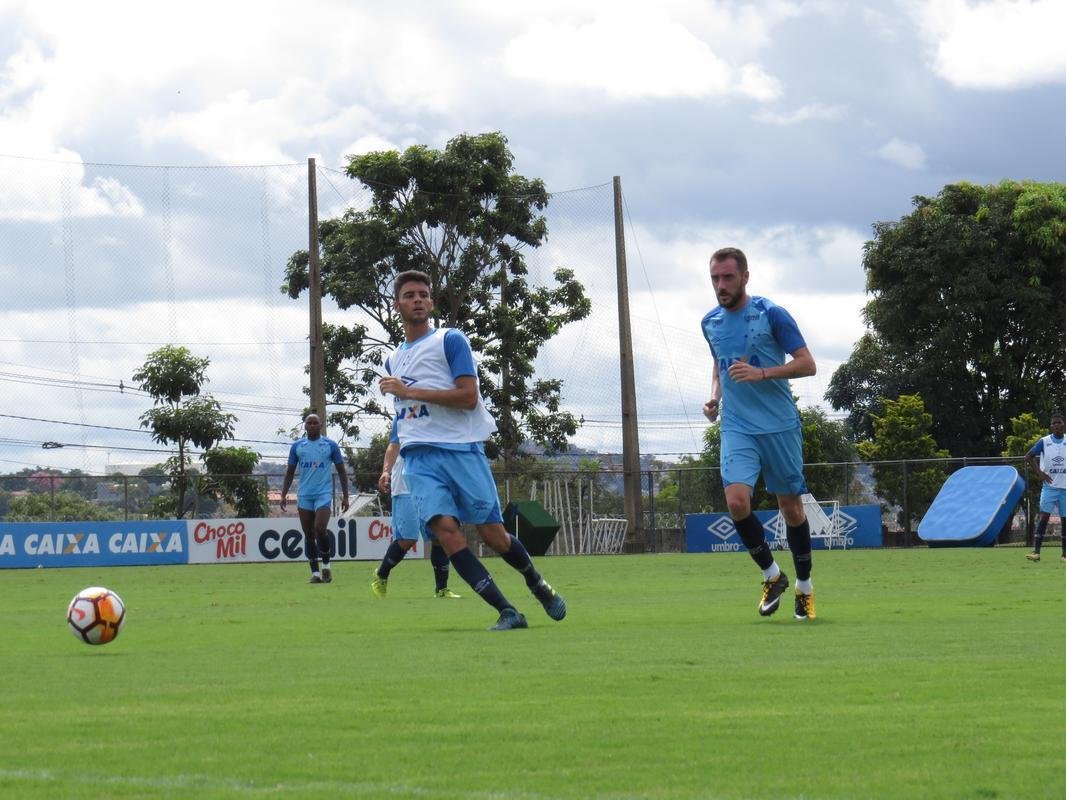 Fotos da reapresentao do Cruzeiro nesta segunda-feira (Matheus Adler/EM D.A Press)
