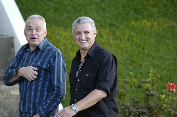 13/05/2010 O diretor de comunicação do Cruzeiro, Guilherme Mendes, e o diretor de Futebol, Eduardo Maluf, na Toca da Raposa ll