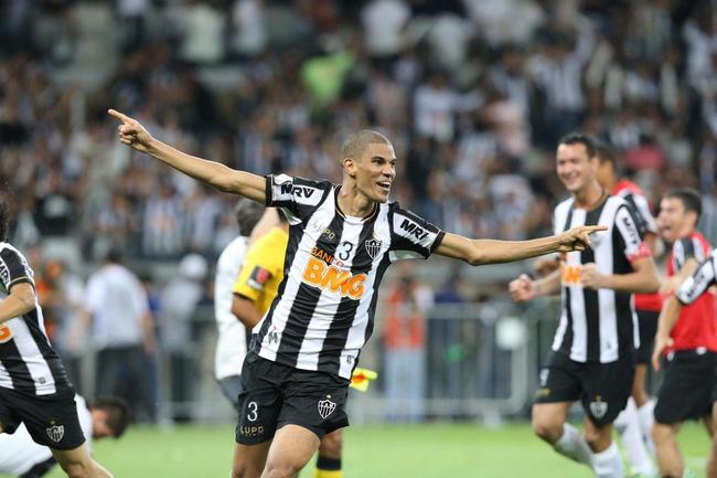 Leonardo Silva - Jogou no Palmeiras entre 2005 e 2007. Foi para o Atltico em 2011 e ficou at 2019.