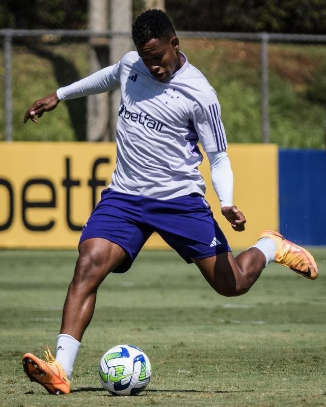 O Cruzeiro treinou nesta quarta-feira (5/4), na Toca da Raposa II, em Belo Horizonte