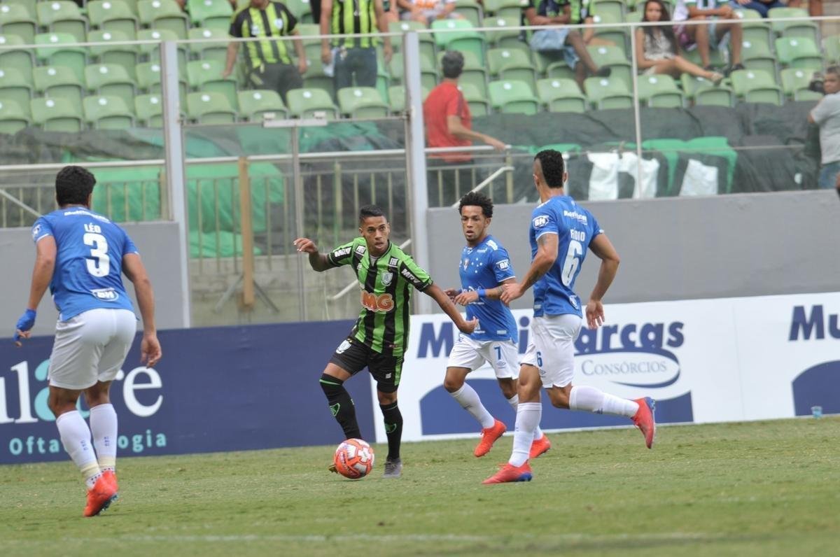 Confira fotos da partida pela semifinal do Campeonato Mineiro