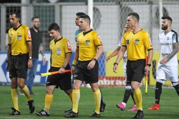 Fotos da vitria do Atltico sobre o Cear, por 2 a 1, no Independncia, com gols de Otero e Luan. Thiago Gallhardo descontou para os cearenses