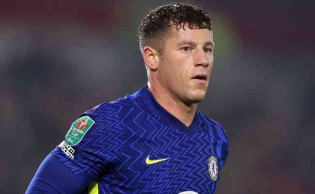 Chelsea rescinde com meia Ross Barkley em 