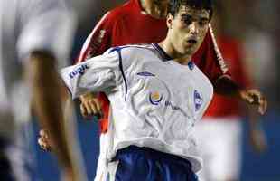 Agustn Viana - Norte-americano naturalizado uruguaio, Agustn Viana vestiu a camisa do Nacional entre 2006 e 2008, quando foi contratado pelo Atltico. No Galo, o lateral-esquerdo fez apenas 13 jogos e marcou um gol.