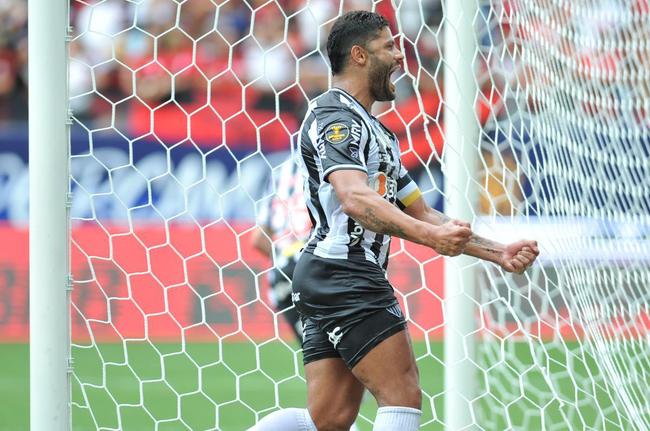 Nacho abriu o placar para o Atltico na final da Supercopa: 1 a 0