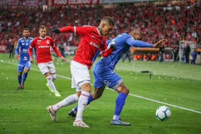 Fotos do duelo entre Internacional e Cruzeiro, no Beira-Rio, pela semifinal da Copa do Brasil