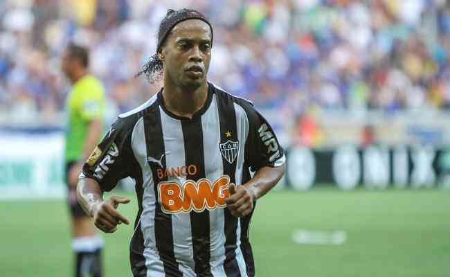 Atltico-MG deve R$ 4,4 milhes a Ronaldinho