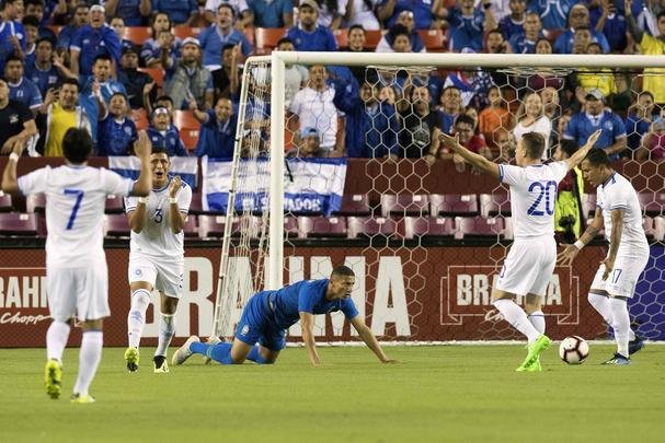 Seleo Brasileira no teve dificuldade para vencer El Salvador no amistoso em Washington