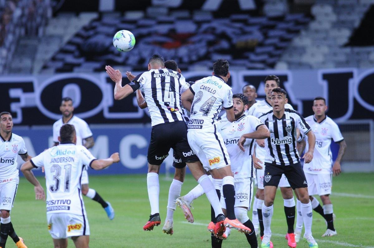 Gol da virada do Atltico, marcado por Nathan: 3 a 2