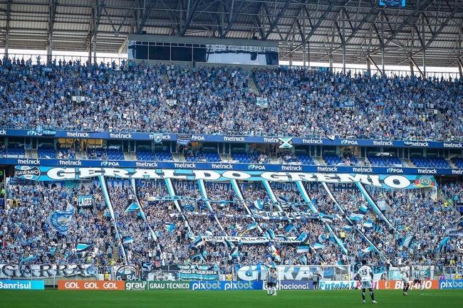 O Grmio tem o quarto maior pblico geral da Srie B. O Tricolor Gacho levou 219.807 pessoas ao estdio, em 10 jogos em casa. Sua mdia  de 21.980 torcedores por apresentao como mandante.