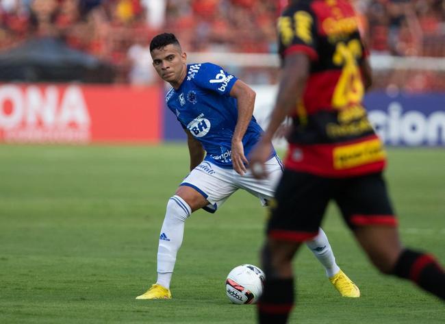 Cruzeiro foi batido pelo Sport por 3 a 1 na Ilha do Retiro pela Série B