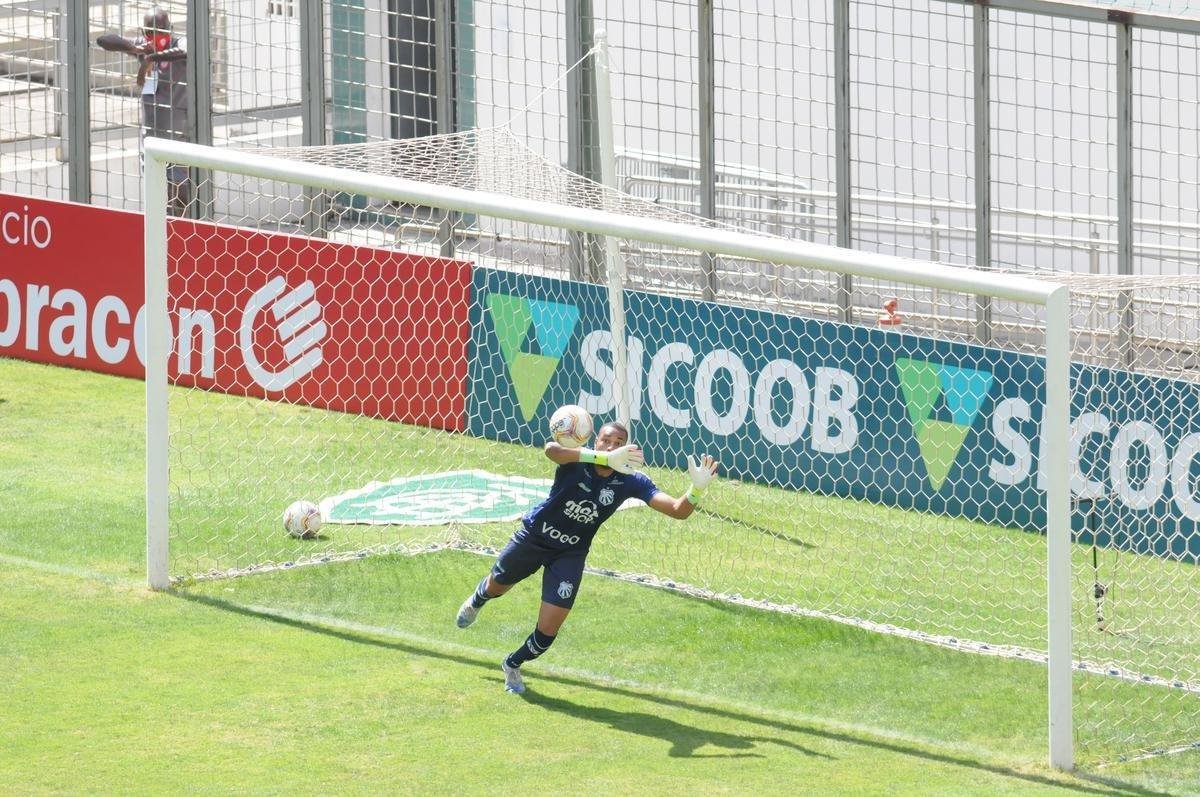 No Independncia, Tombense vence Caldense no jogo de ida da semifinal do Mineiro