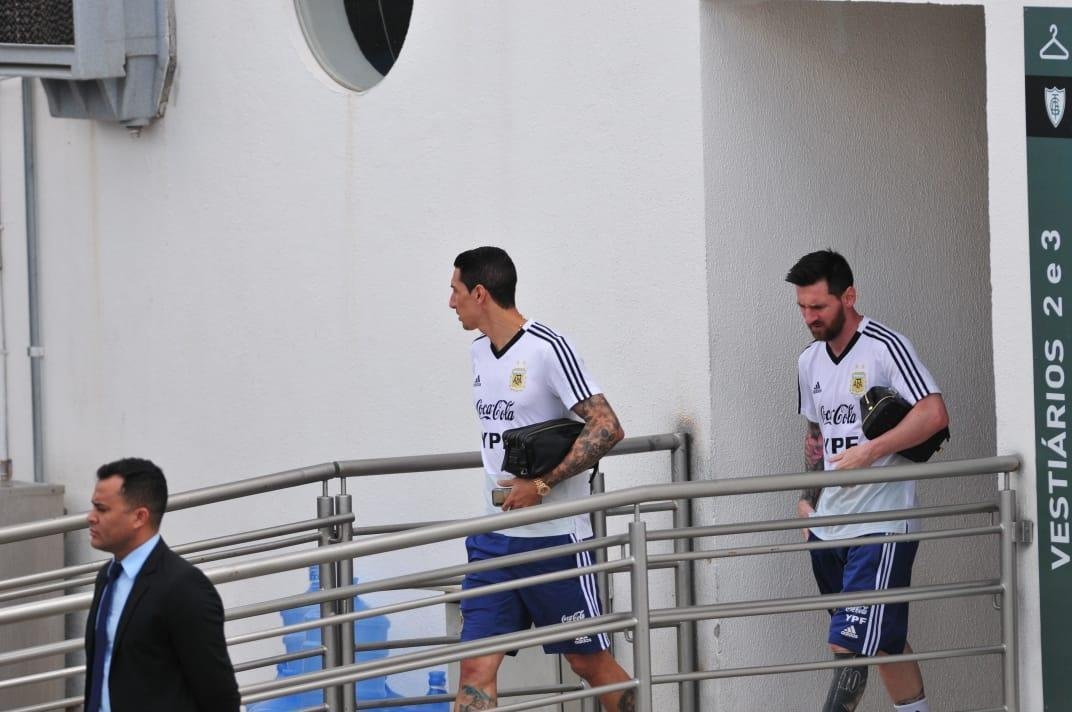 Jogadores deixam Independência após treino