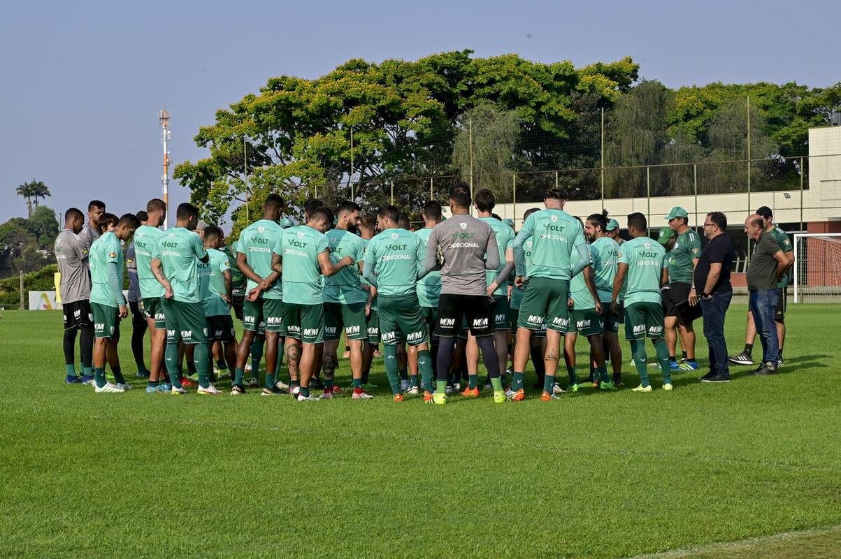 Em preparao para enfrentar o Corinthians no prximo domingo (18/9), o Amrica treinou nesta tera-feira (13/9)
