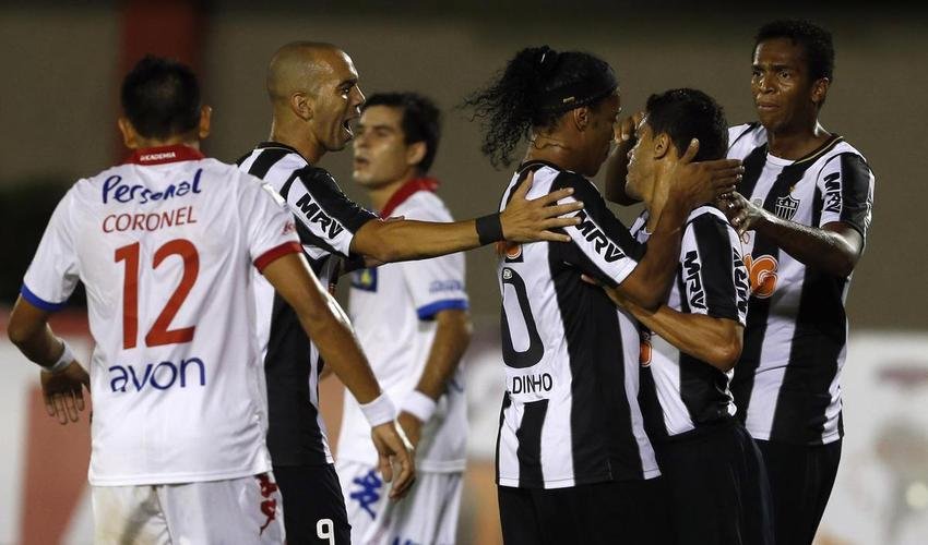2014: 8 jogos, 3 vitrias, 4 empates, 1 derrota, 9 gols marcados e 7 gols sofridos