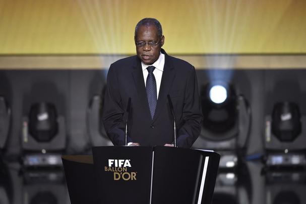 Confira as fotos dos bastidores e da cerimônia da Bola de Ouro