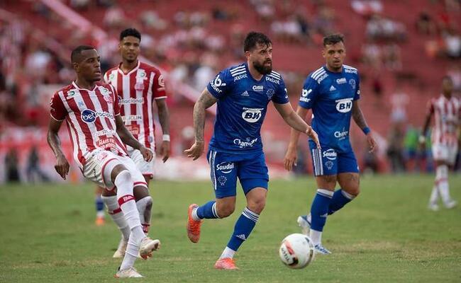 Cruzeiro venceu o Nutico por 1 a 0 no encontro do primeiro turno da Srie B