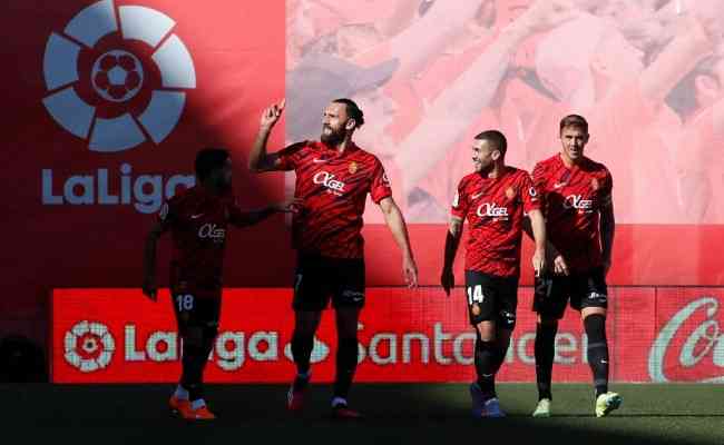 Jogadores do Mallorca comemorando o gol da vitria sobre o Real Madrid