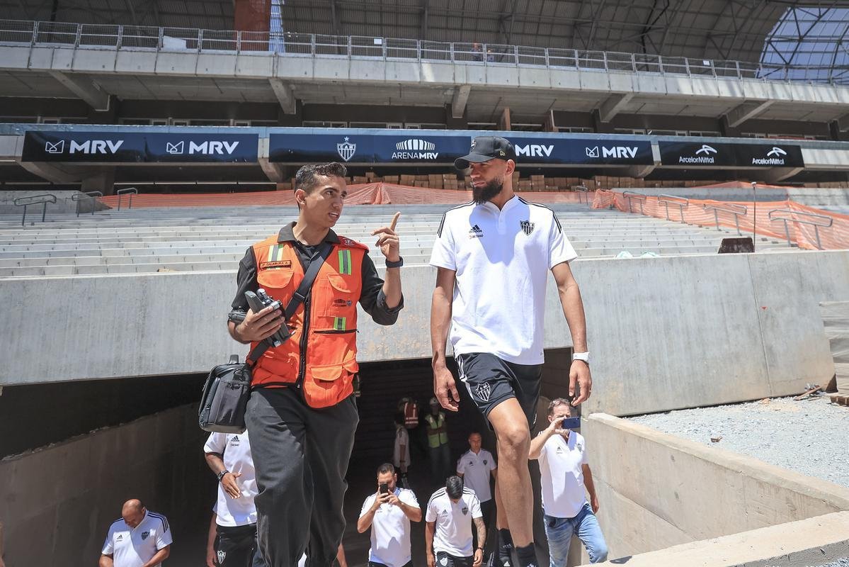 Na manh deste sbado (24/9), jogadores, comisso tcnica e diretoria do Atltico visitaram as obras da Arena MRV, futura casa do Galo.