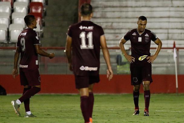 No final, Salatiel errou a cobrança que poderia dar a vitória para o Náutico