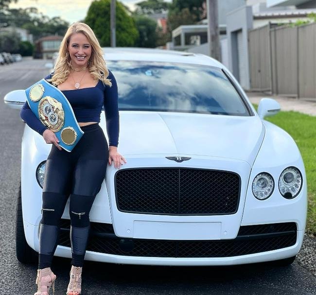 Fotos da boxeadora australiana Ebanie Bridges