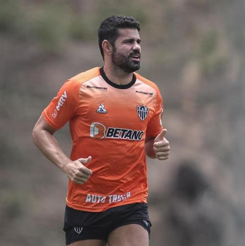Elenco atleticano encerrou a preparação para enfrentar o Atlético-GO fora de casa