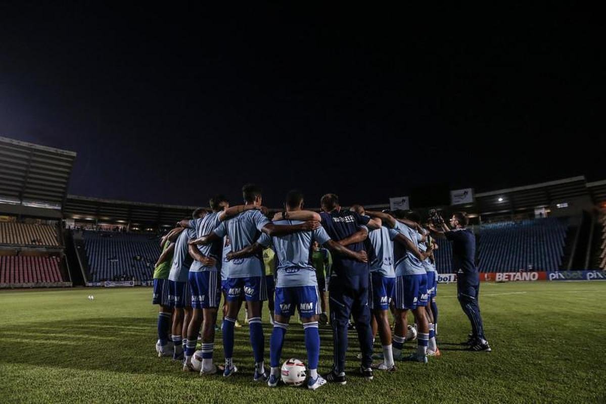 Sampaio Corra x Cruzeiro, no estdio Castelo, em So Lus-MA, pela 27 rodada da Srie B do Campeonato Brasileiro