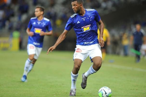 Cruzeiro enfrentou o CRB no Mineiro