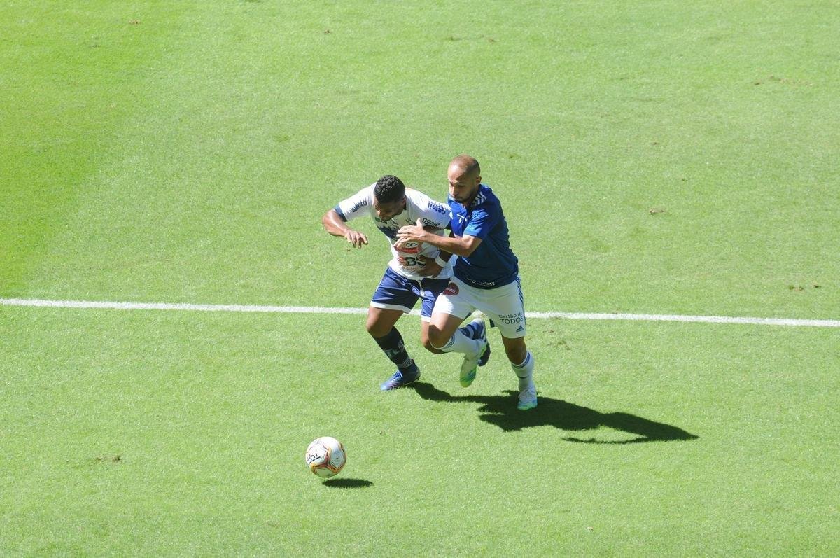 Na retomada do Campeonato Mineiro, Cruzeiro e URT se enfrentaram no Mineiro
