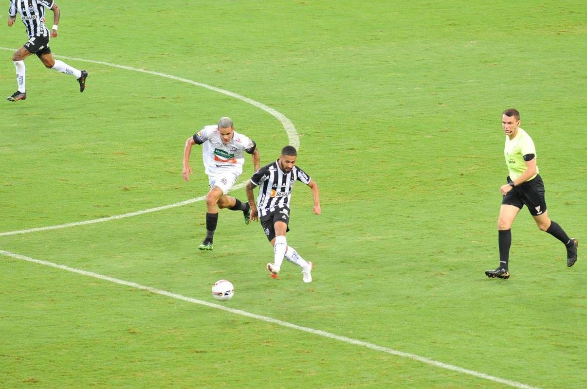 O Atltico recebeu o Athletic nesta tera-feira (15), no Mineiro, em Belo Horizonte. A partida, vlida pela 7 rodada do Campeonato Mineiro de 2022, marcou o centsimo jogo do goleiro Everson com a camisa do Galo.