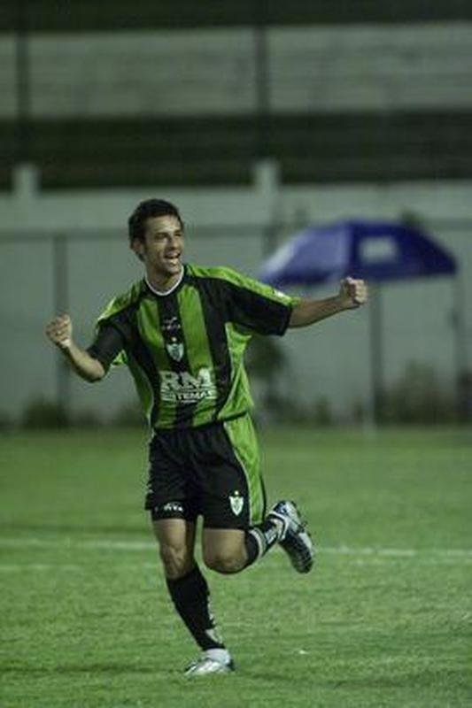 Atacante Fred, revelado pelo Amrica em 2003