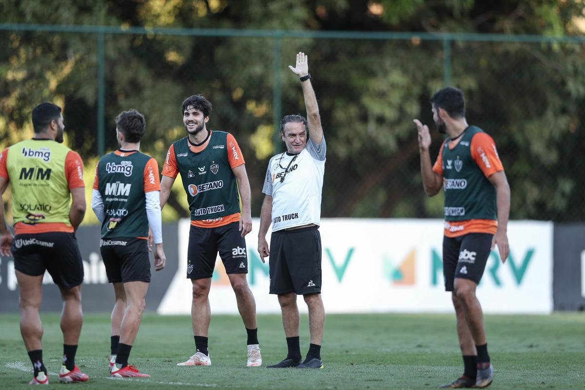 Fotos do primeiro treino de Diego Costa pelo Atltico
